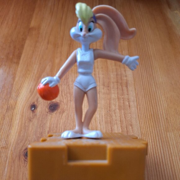 Warner Bros. Collectible Figurines Trio - Picture 2 of 8